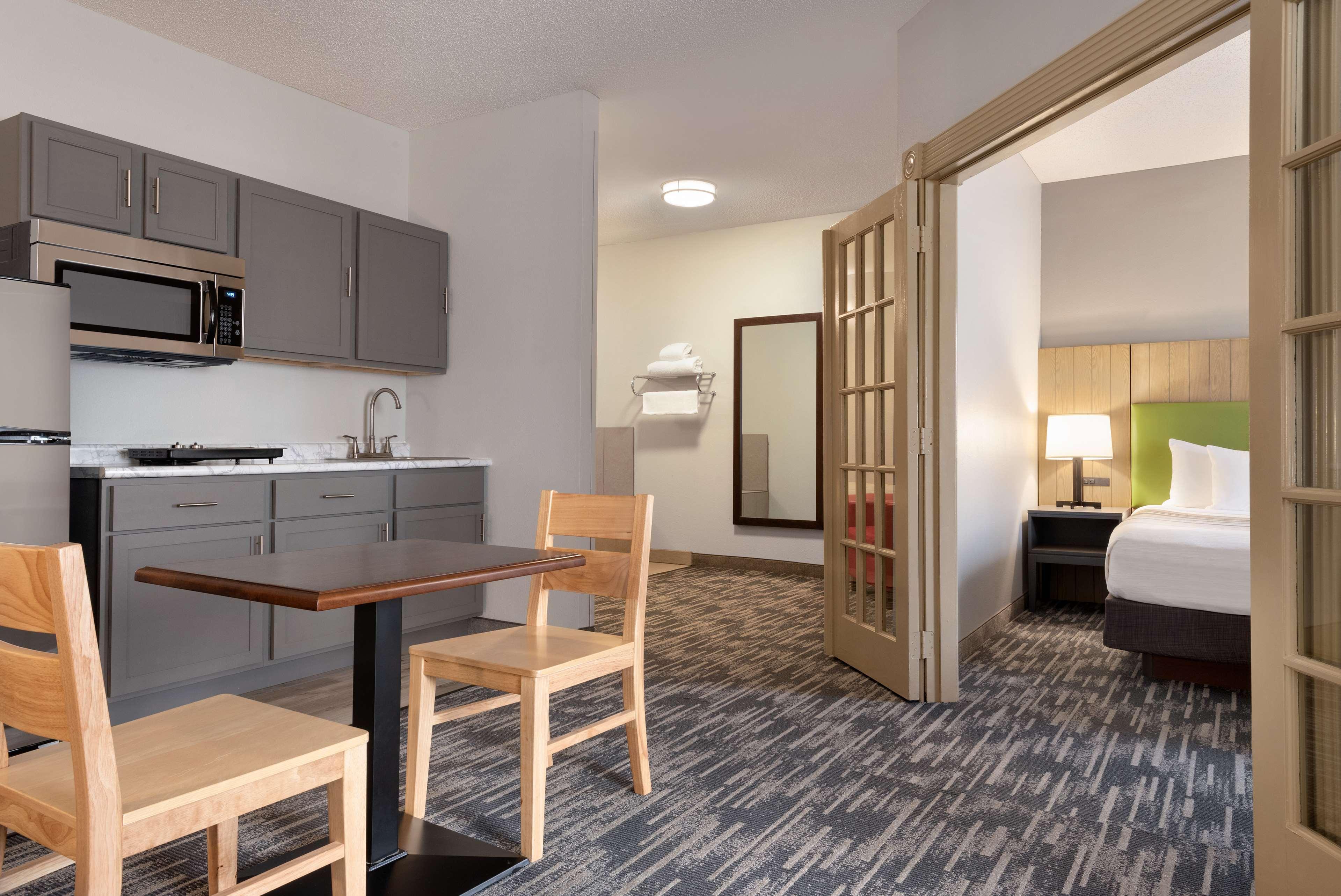 Country Inn & Suites By Radisson, Brookings Exterior foto